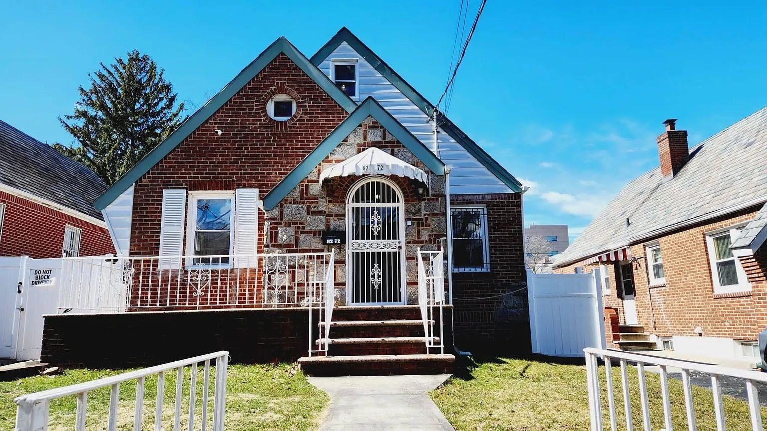 Rental Property at 164th Place, Jamaica, Queens, NY - Bedrooms: 5 
Bathrooms: 4 
Rooms: 7  - $6,000 MO.