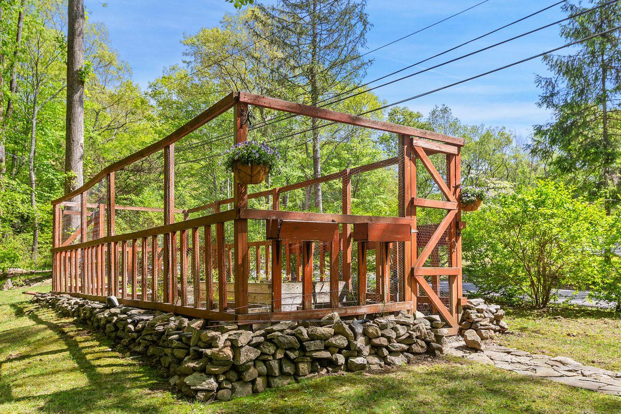 7 Laurie Lane, South Salem, New York image 38