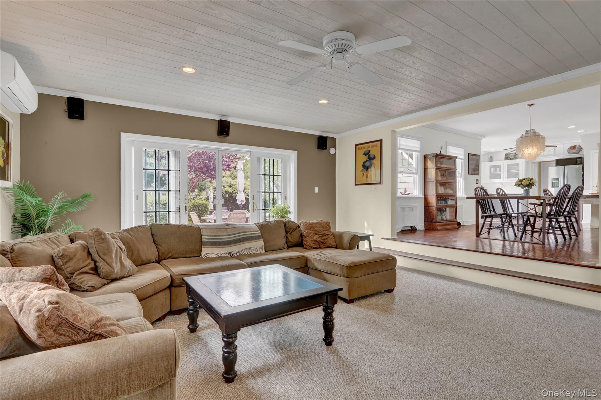 102 Shinnecock Avenue