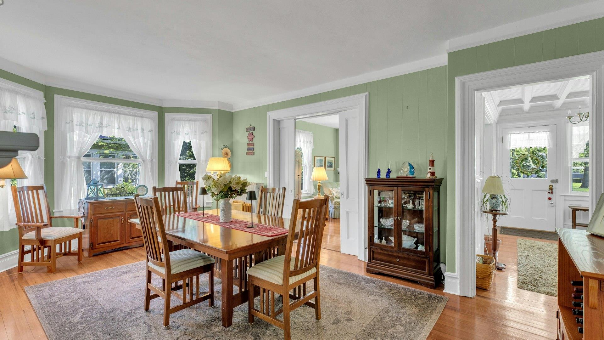 124 Handsome Avenue, Sayville, New York image 12
