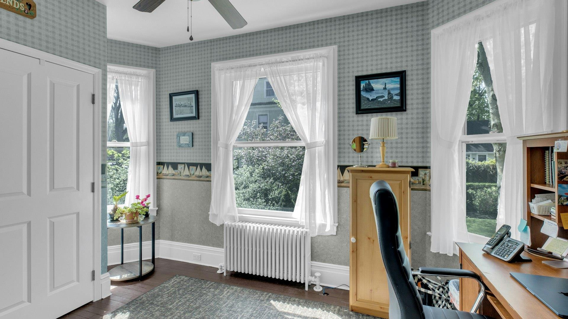 124 Handsome Avenue, Sayville, New York image 16