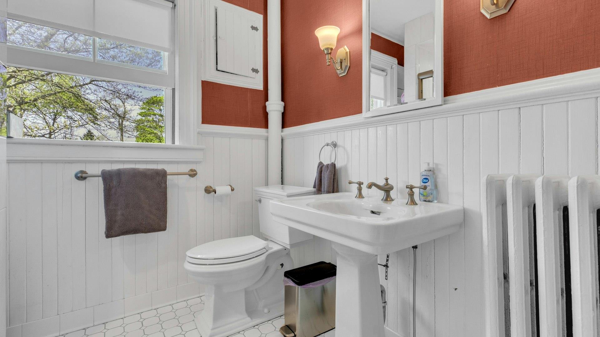 124 Handsome Avenue, Sayville, New York image 24