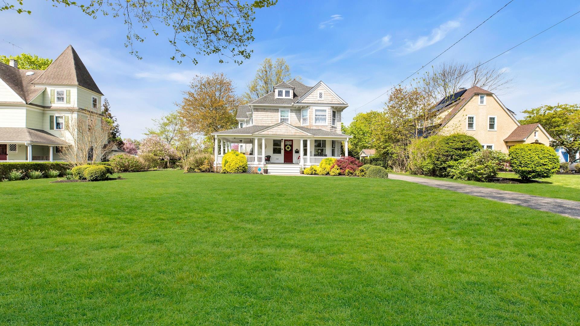 124 Handsome Avenue