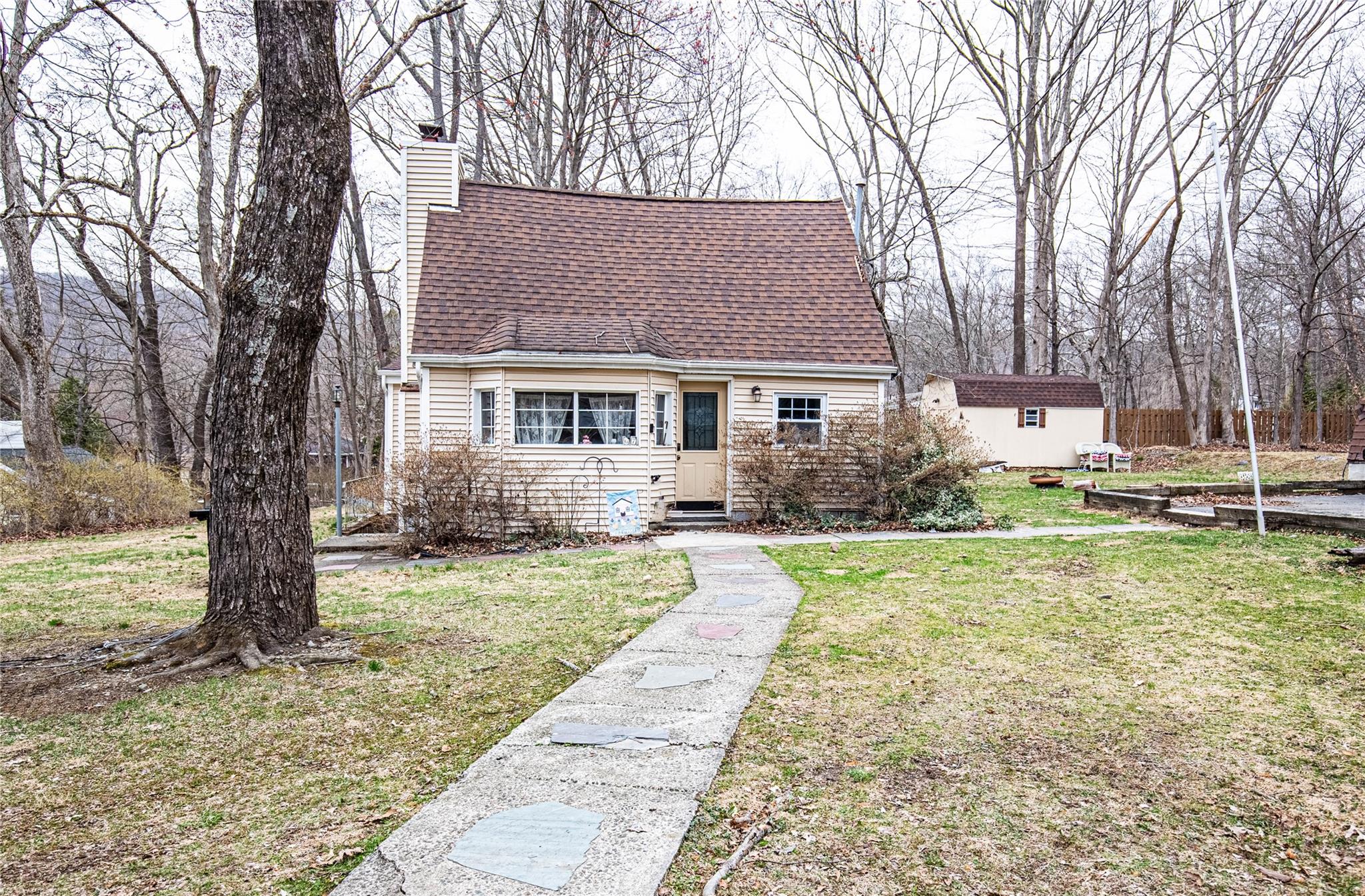67 SE Grove Street, Greenwood Lake, Florida image 1
