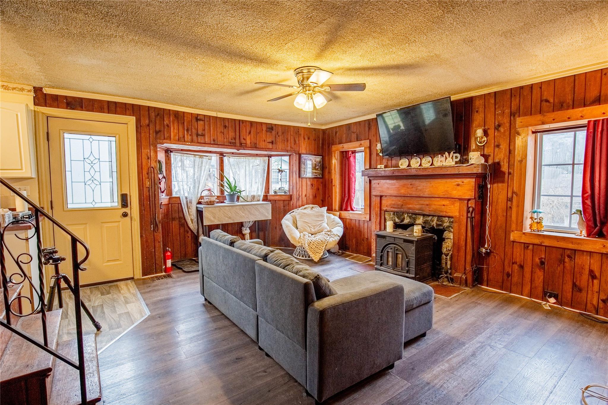 67 SE Grove Street, Greenwood Lake, Florida image 3