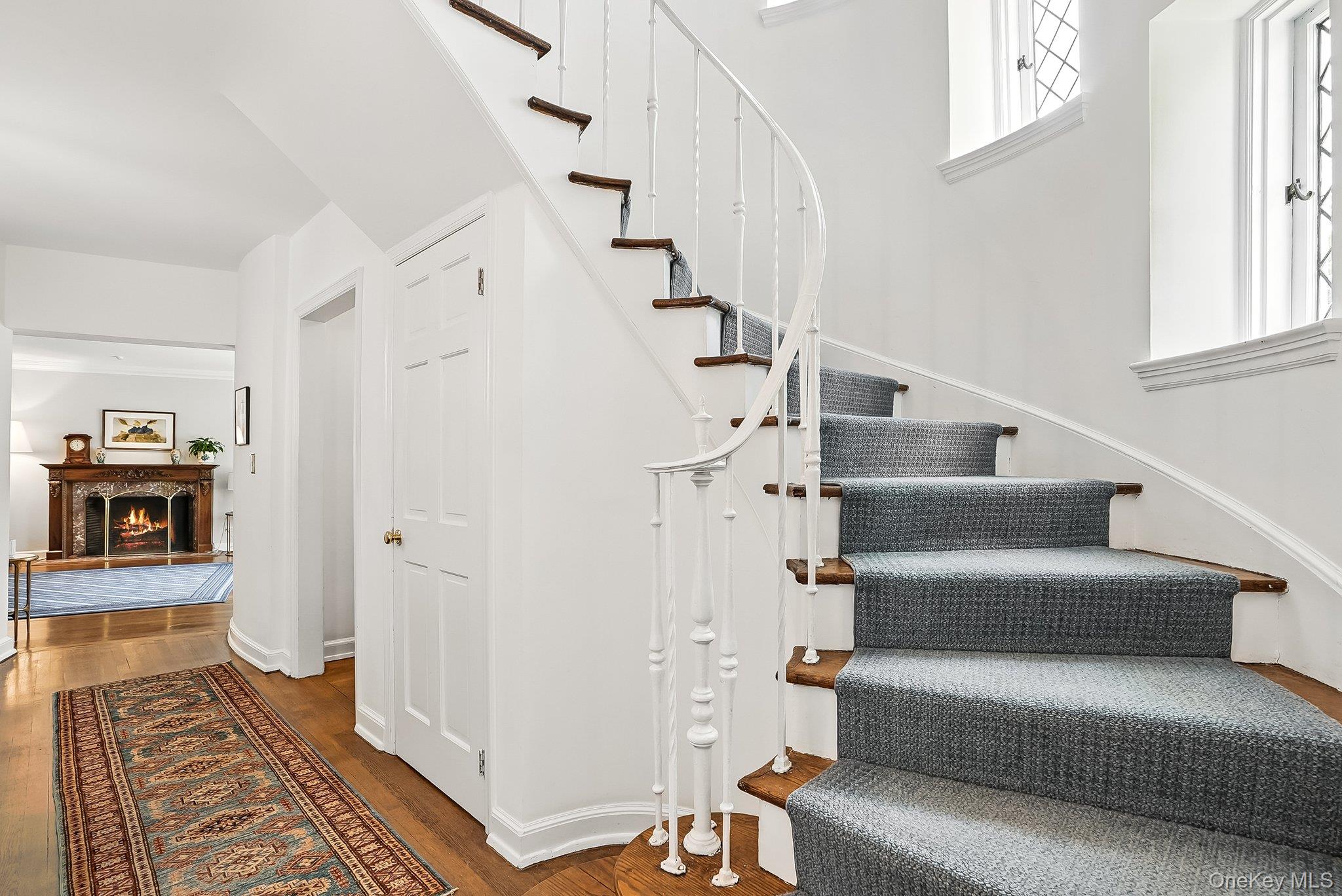 4 Villa Lane