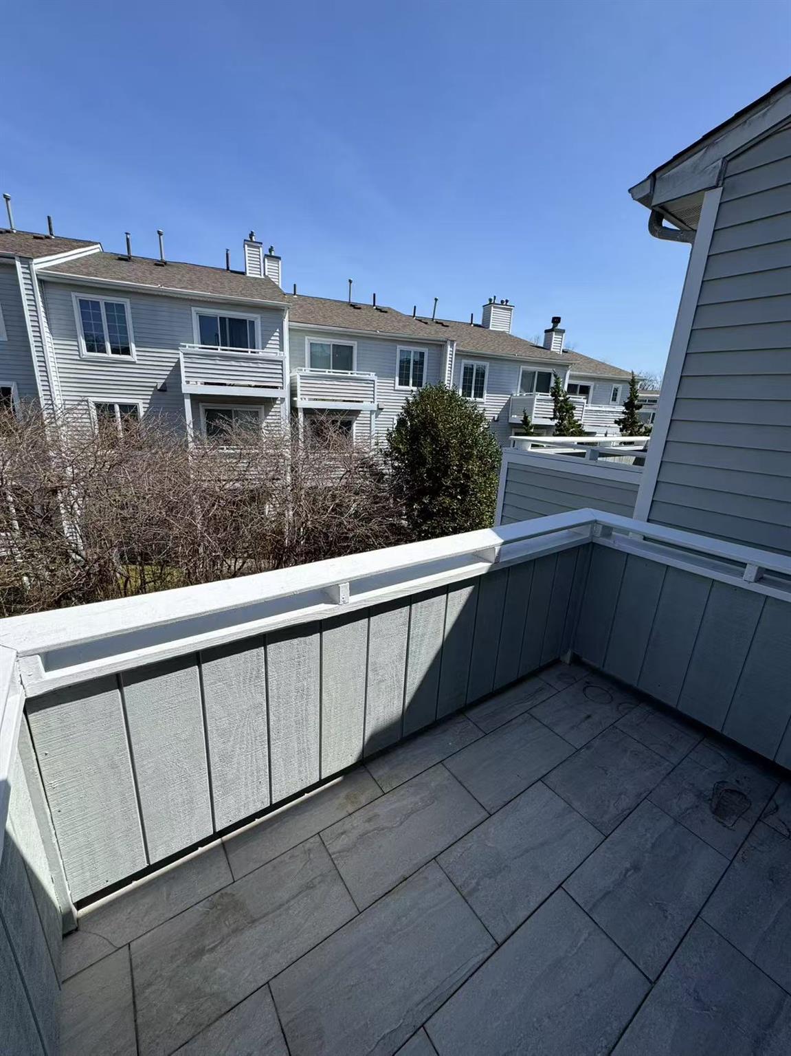 241-39B Oak Park Drive, Little Neck, New York image 21