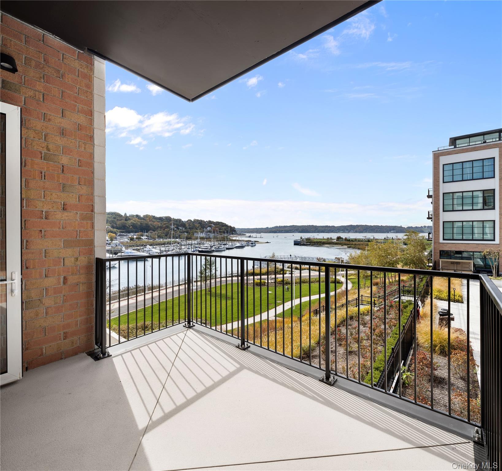 100 Garvies Point Road 1036