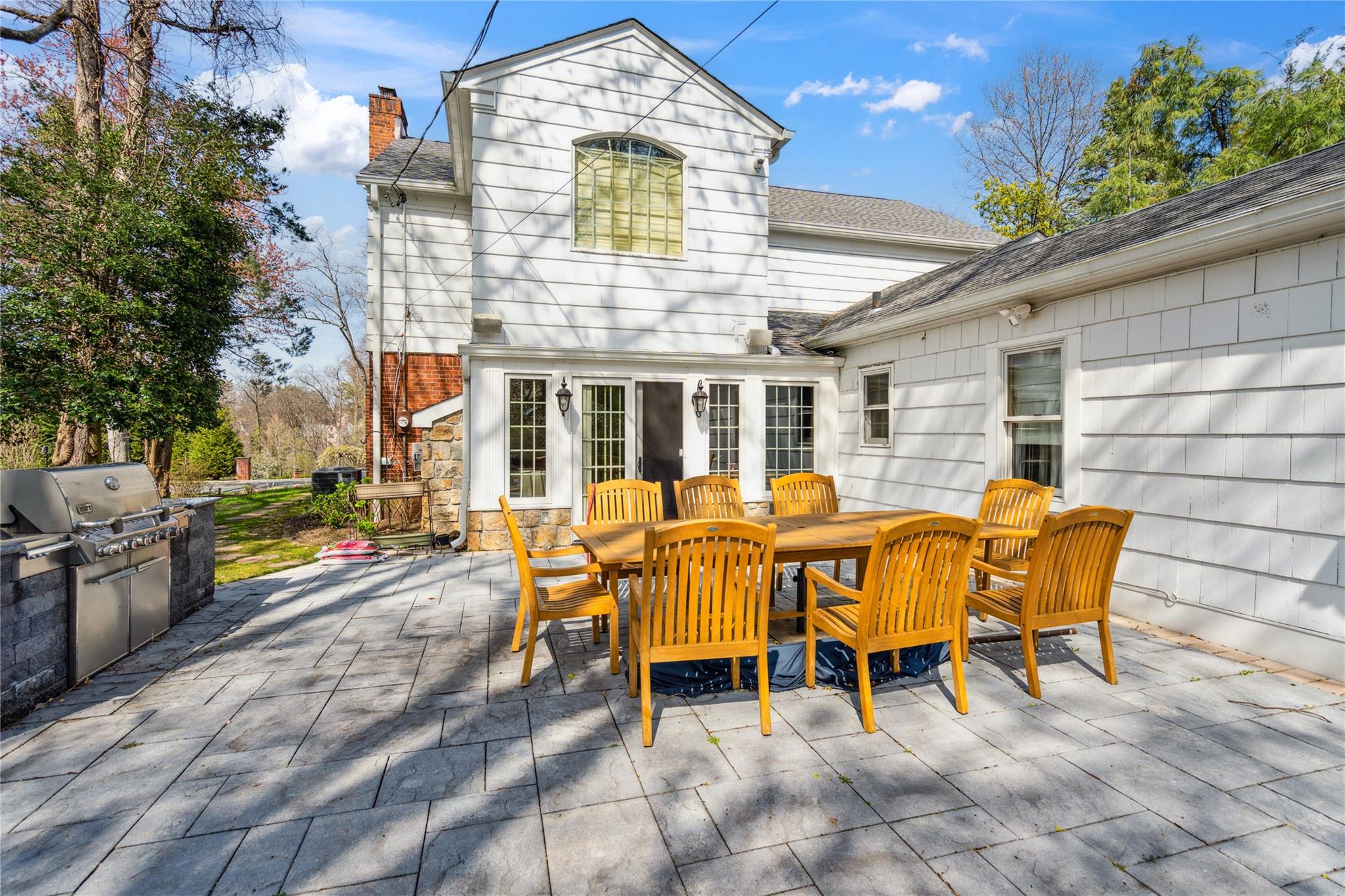 46 Wensley Drive, Great Neck, New York image 37