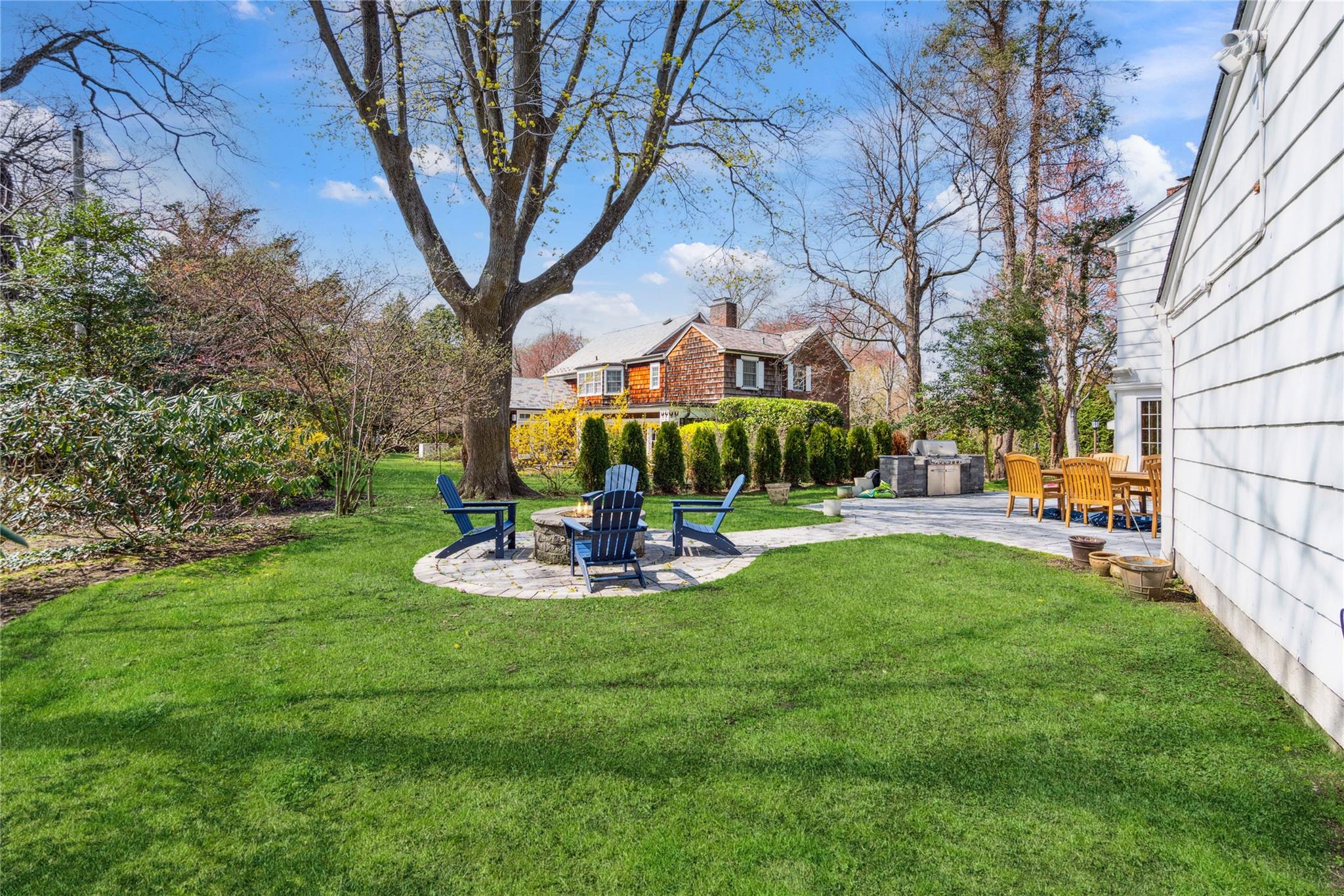 46 Wensley Drive, Great Neck, New York image 38