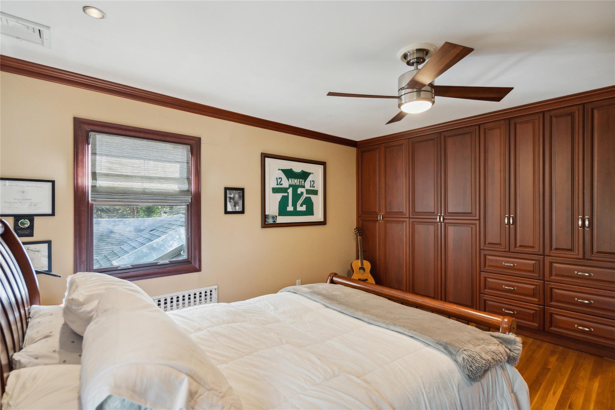 46 Wensley Drive, Great Neck, New York image 32
