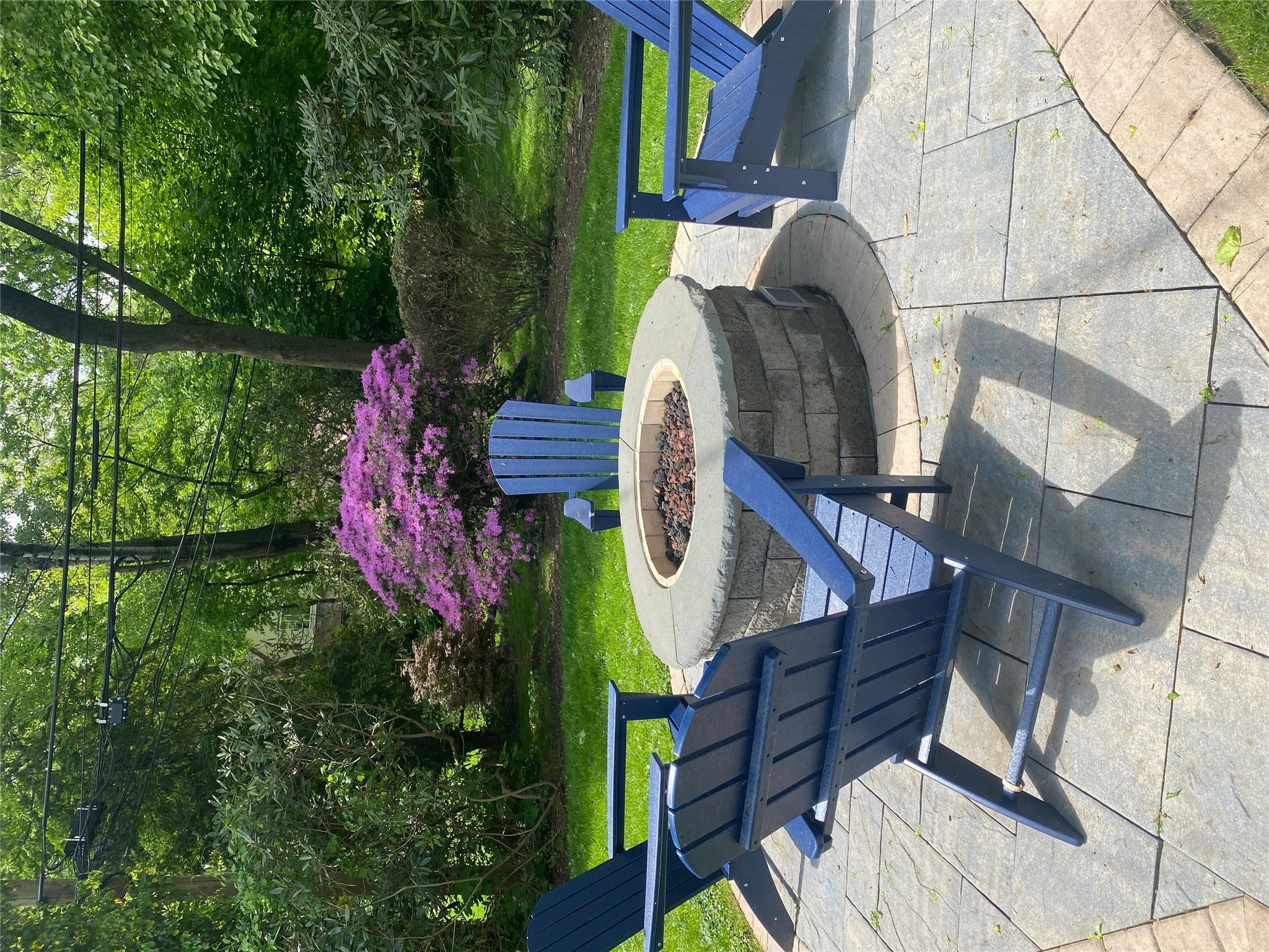 Great Neck, New York 11021, United States, 4 Bedrooms Bedrooms, ,4 BathroomsBathrooms,Residential,Active,110159