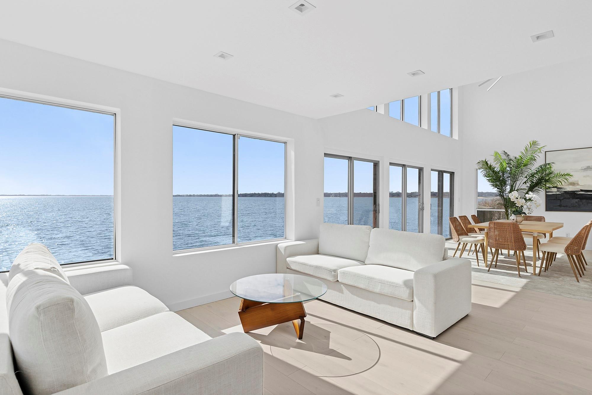 11 Tiana Circle, Hampton Bays, New York image 4