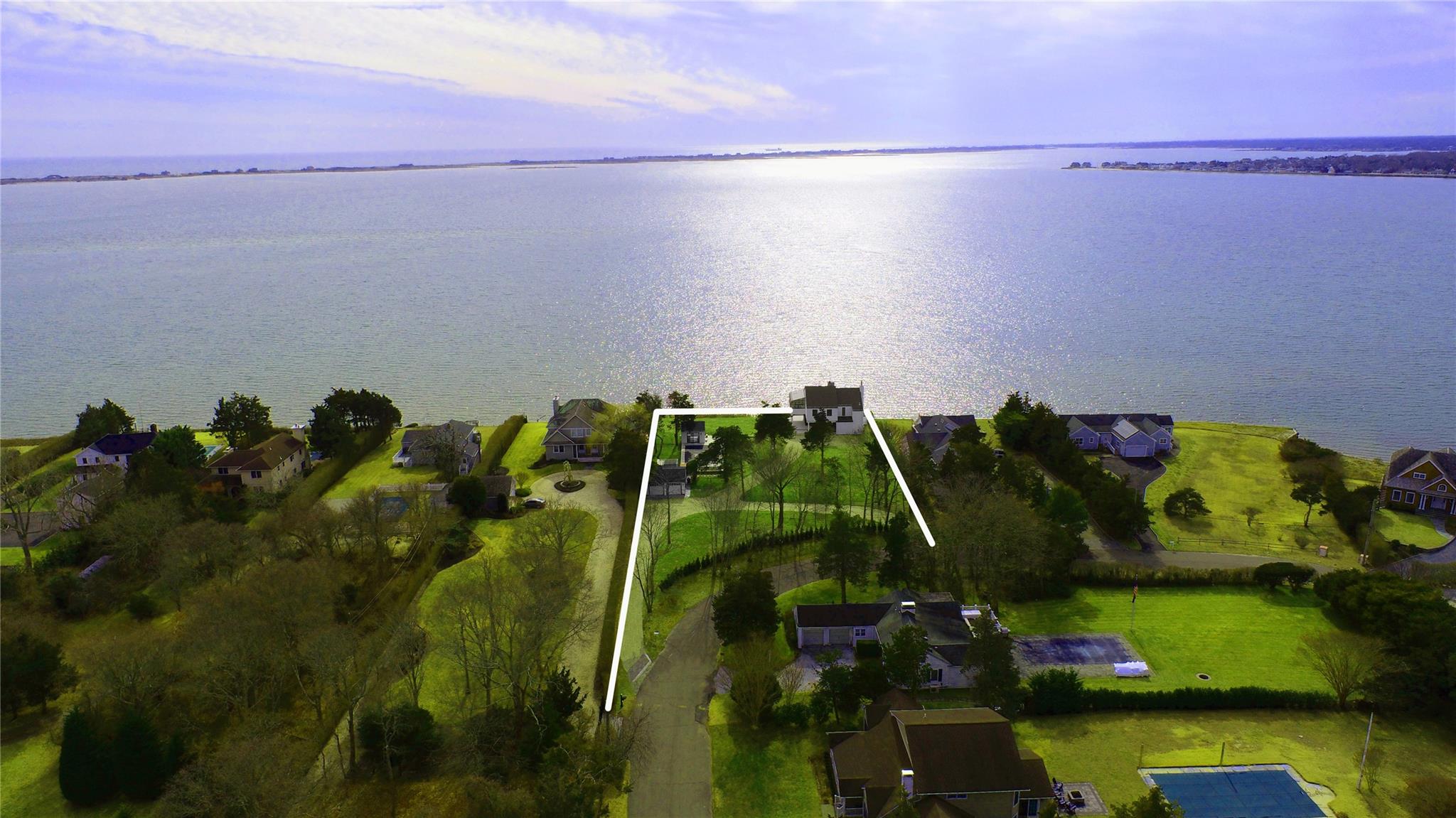 11 Tiana Circle, Hampton Bays, New York image 3