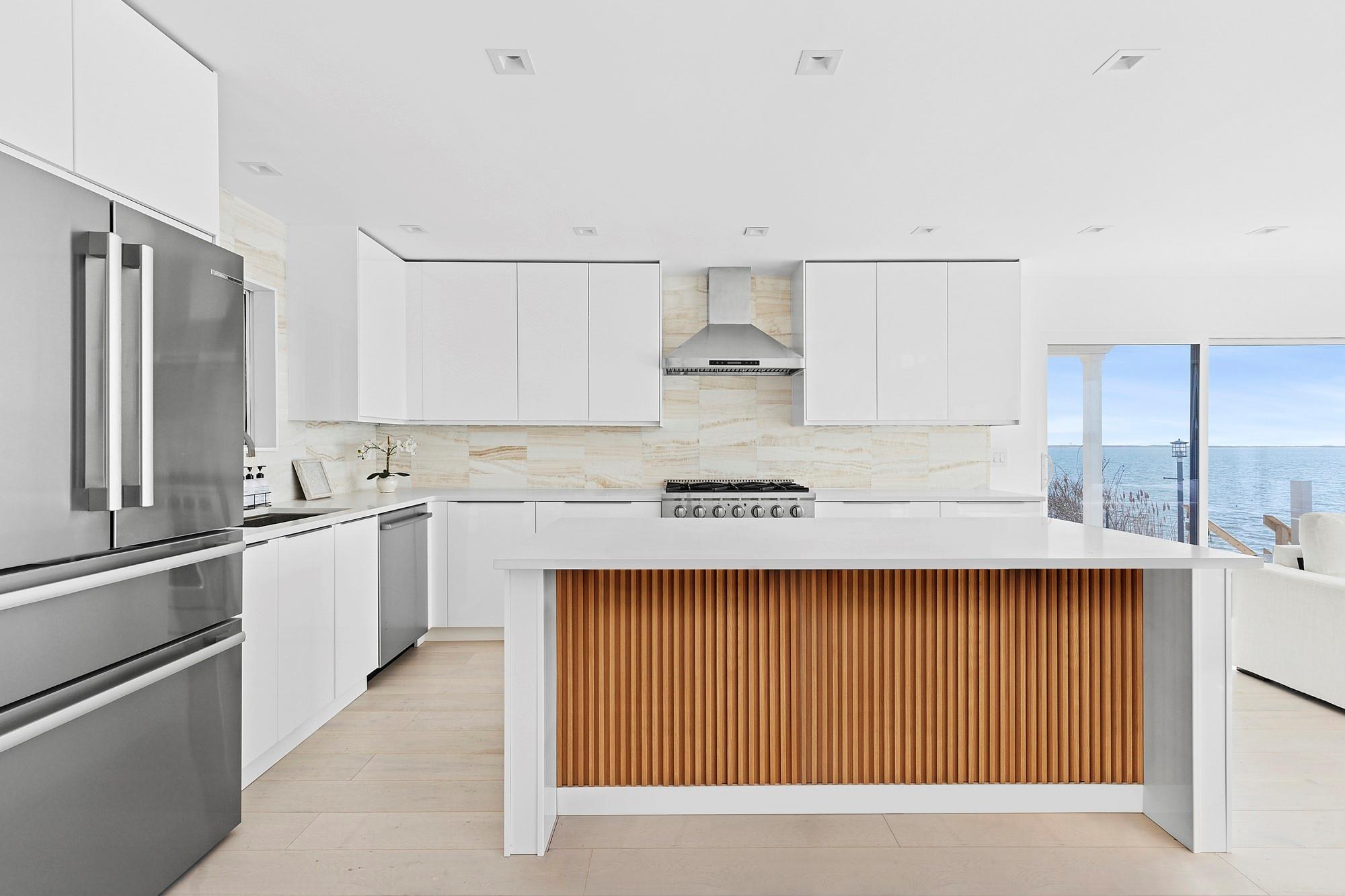 11 Tiana Circle, Hampton Bays, New York image 9