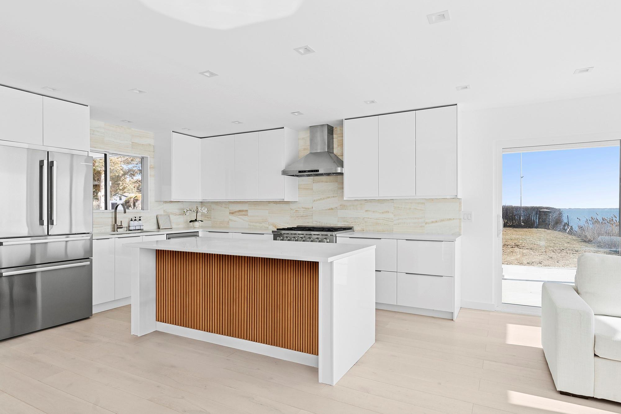 11 Tiana Circle, Hampton Bays, New York image 8