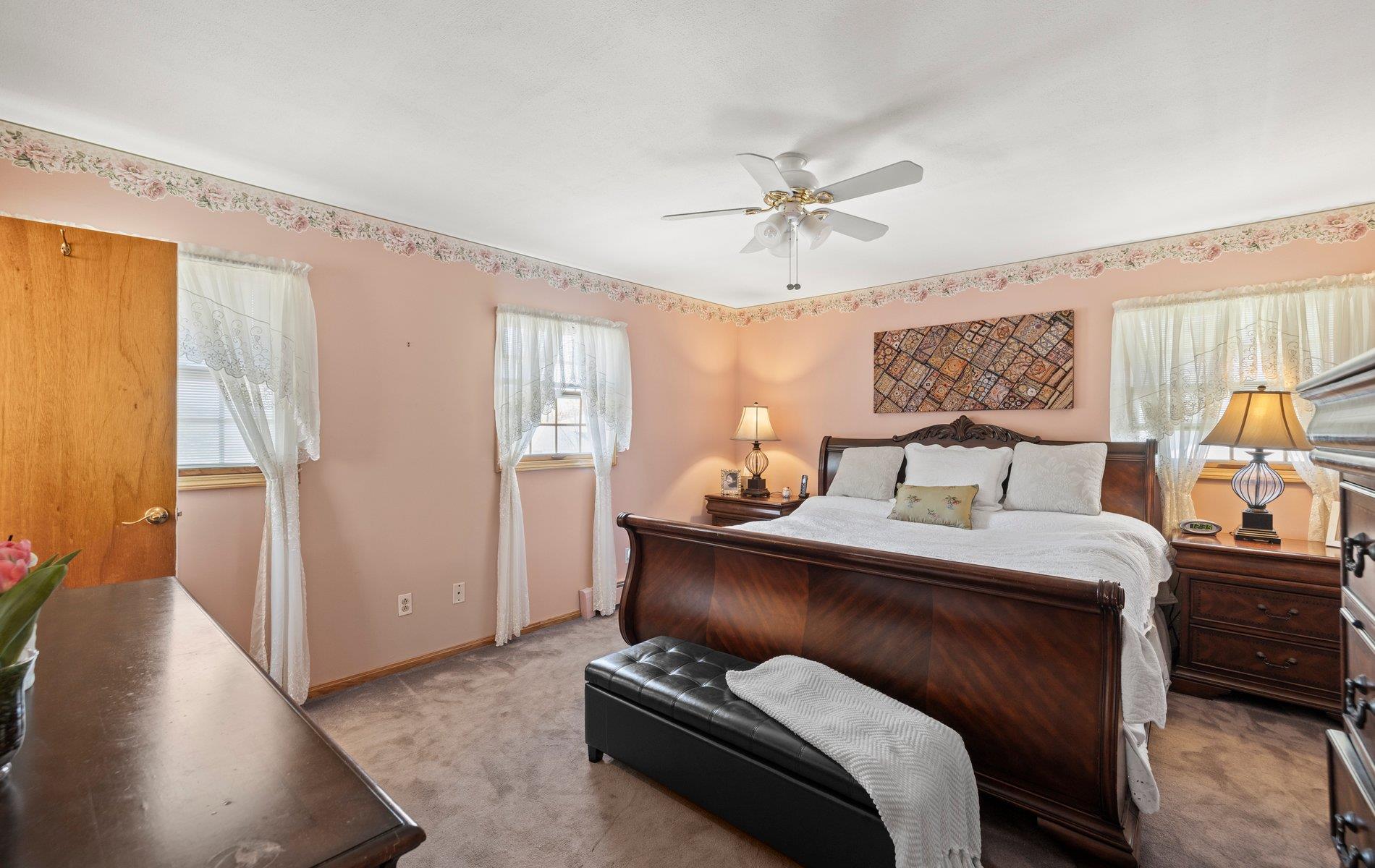 21 Felice Lane, Plainview, New York image 12
