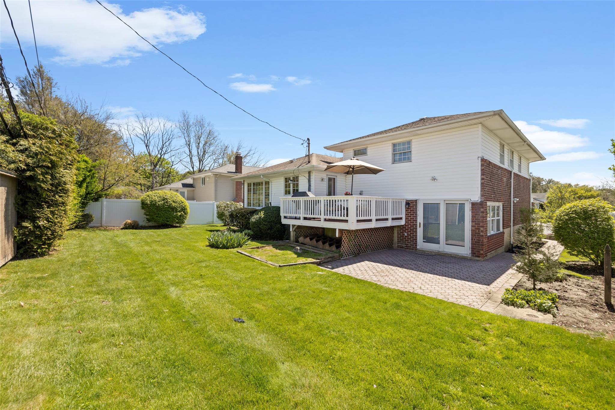 21 Felice Lane, Plainview, New York image 22