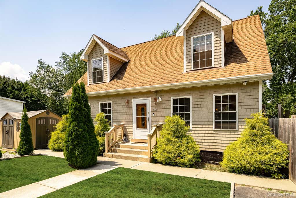 Photo of 505 Route 9D, Beacon, NY 12508 (MLS # 1032290)