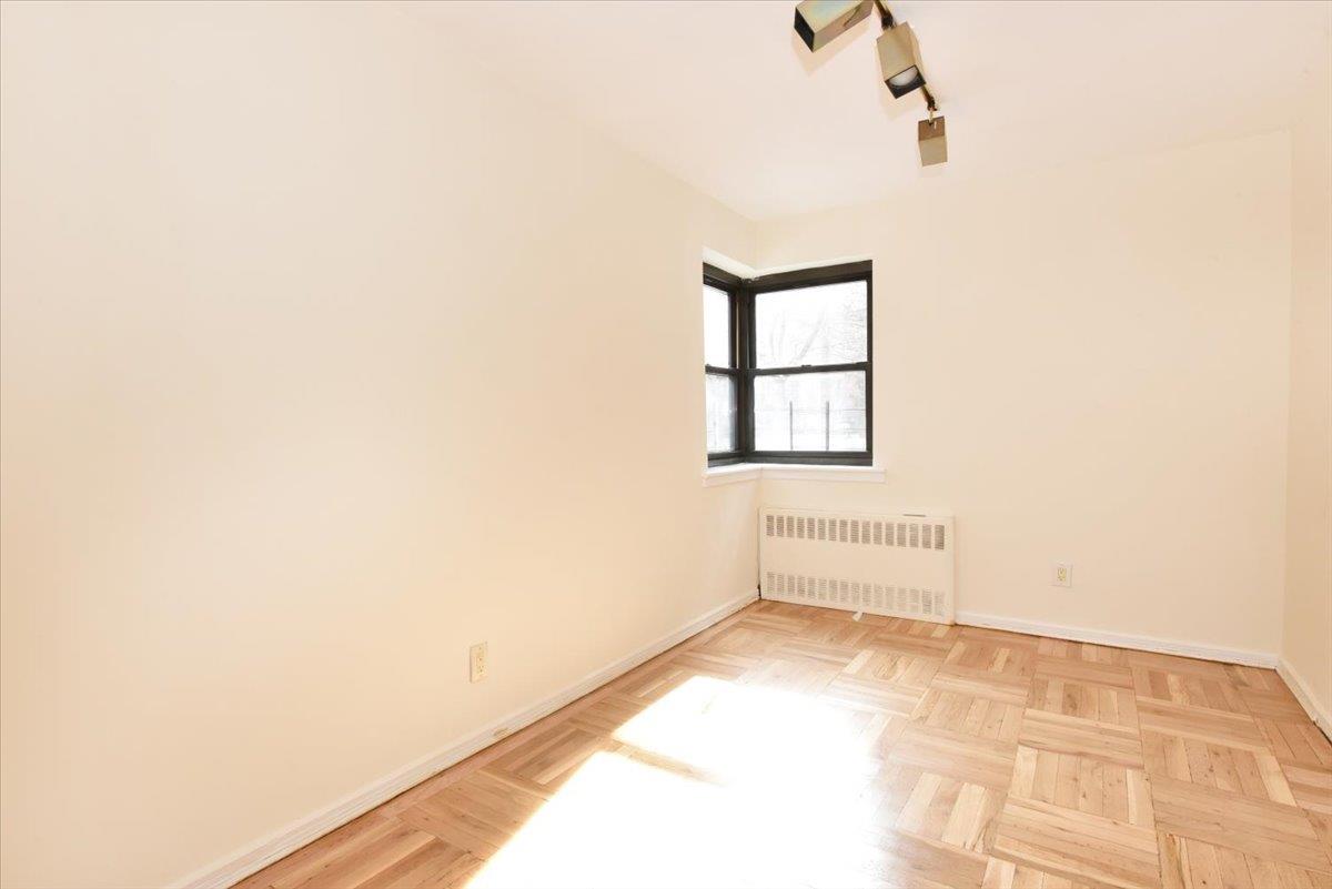 50 Brompton Rd #1-U, Great Neck, New York image 7