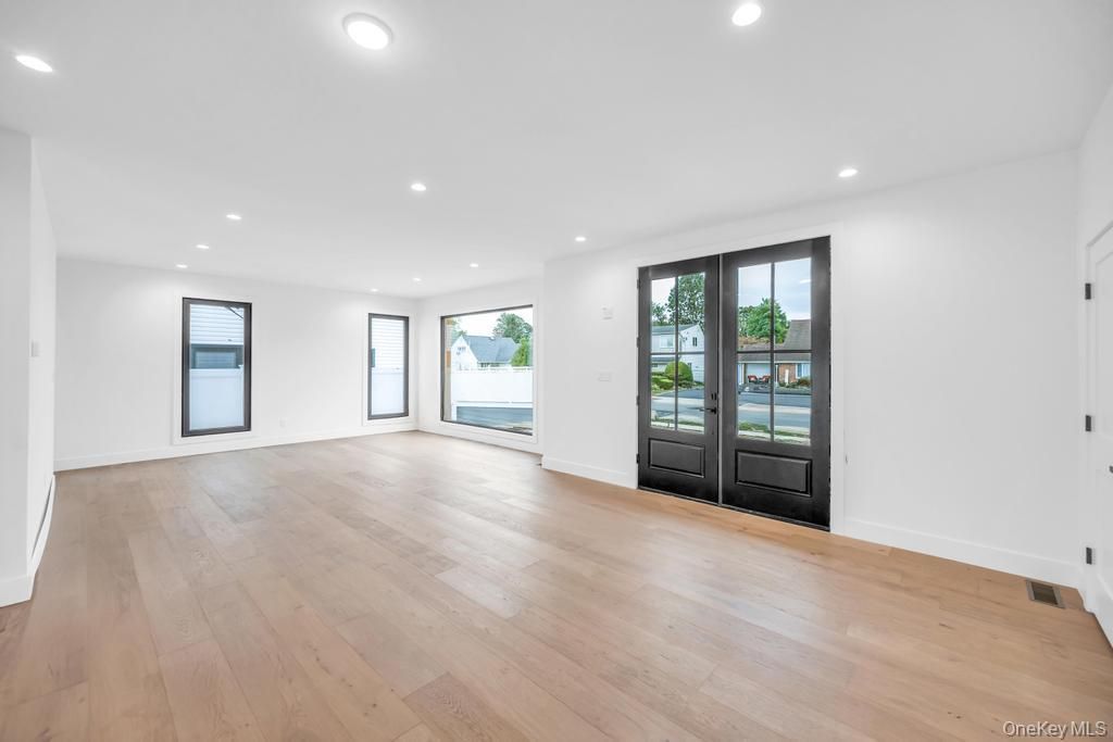 Photo of 25 Red Maple Dr N Dr, Wantagh, NY 11793 (MLS # 914930)