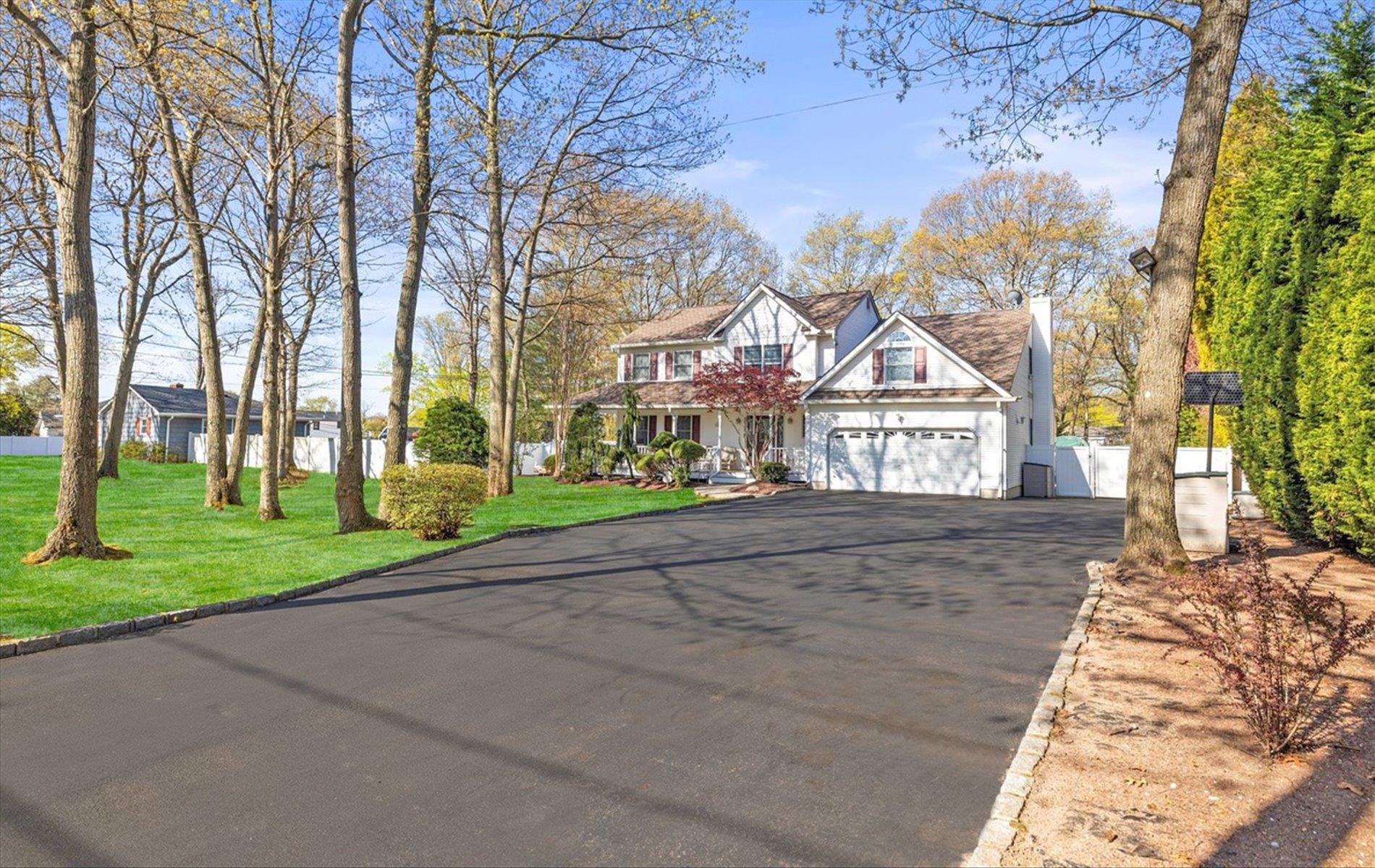 144 Kings Park Road, Commack, New York image 3