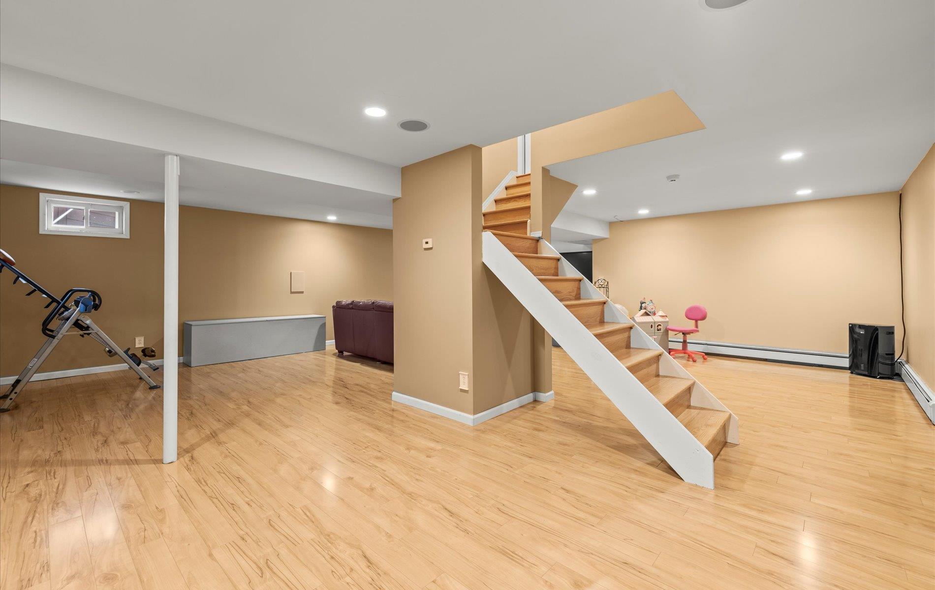 144 Kings Park Road, Commack, New York image 29