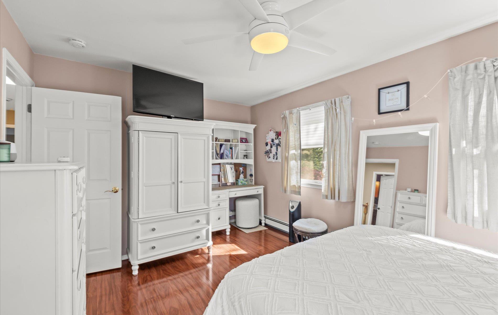 144 Kings Park Road, Commack, New York image 25