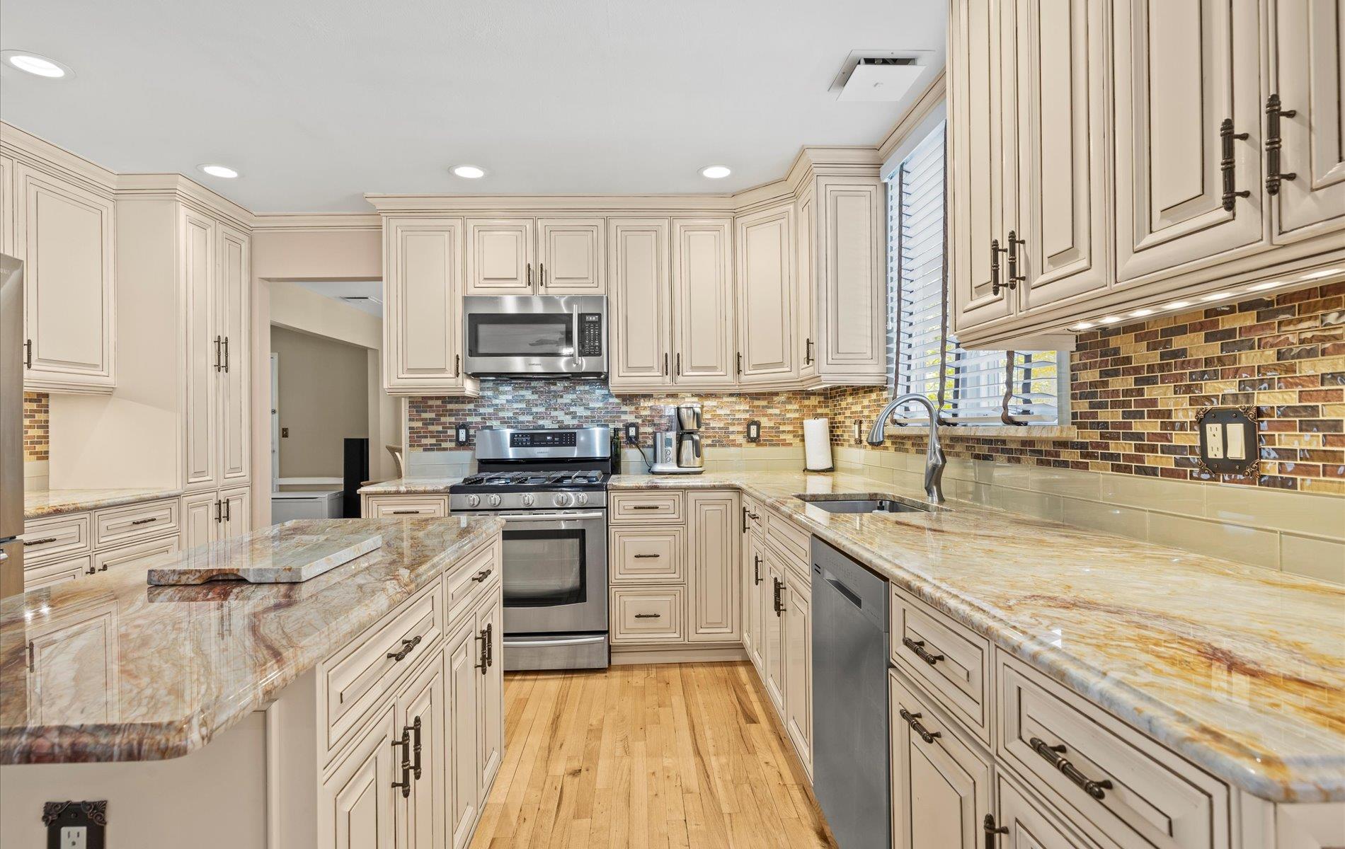 144 Kings Park Road, Commack, New York image 11