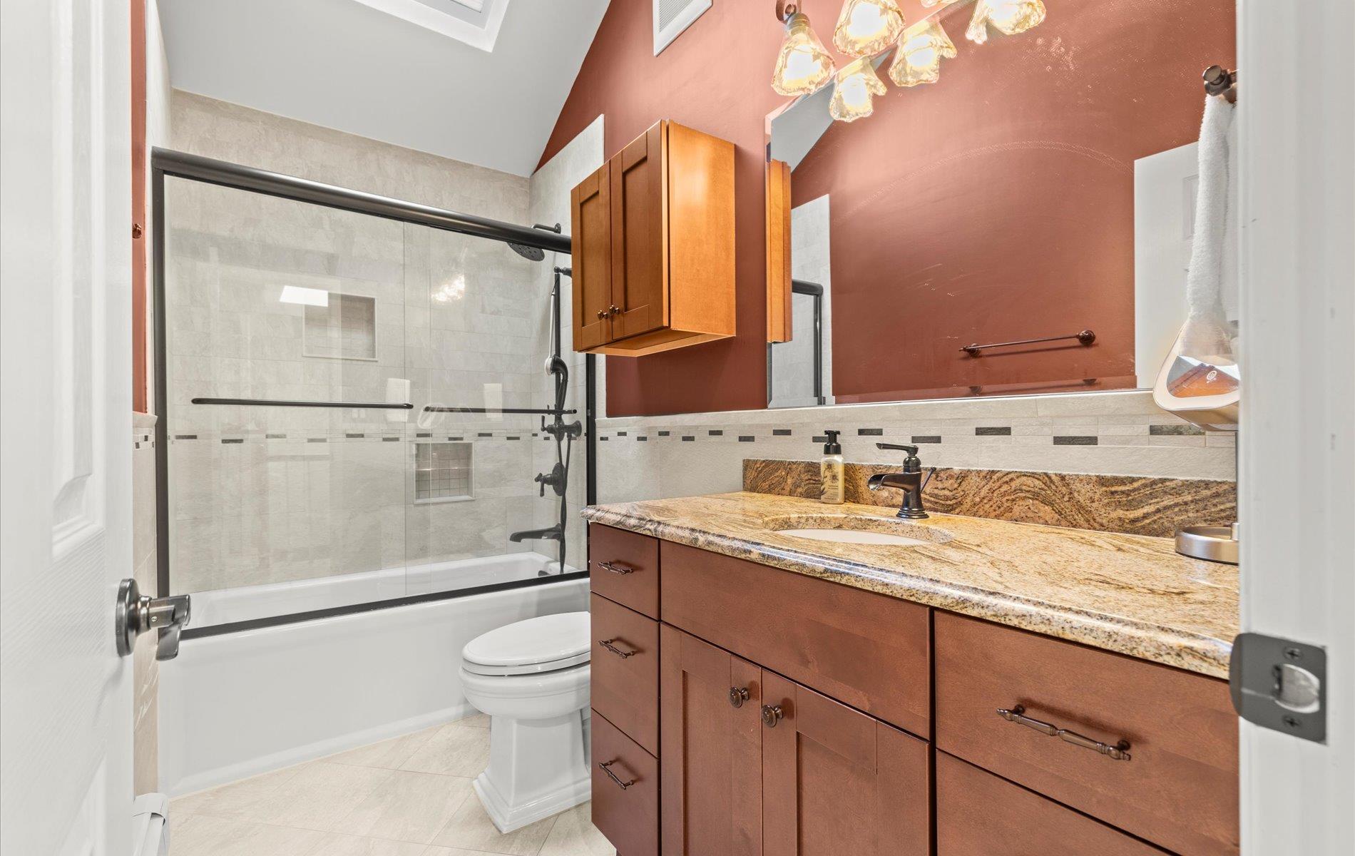 144 Kings Park Road, Commack, New York image 27