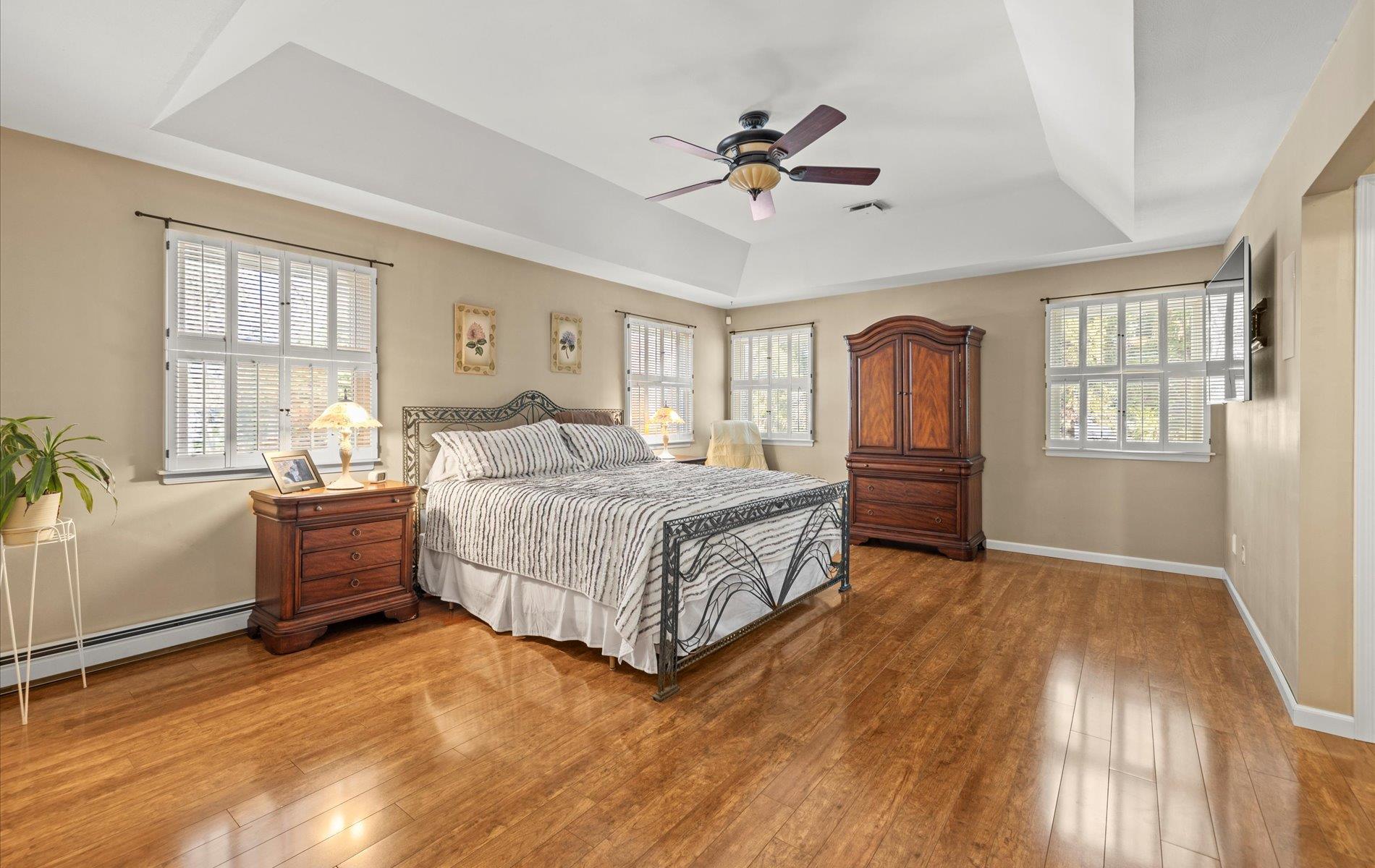 144 Kings Park Road, Commack, New York image 18