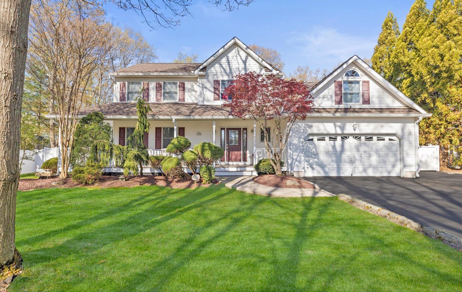 144 Kings Park Road, Commack, New York image 2