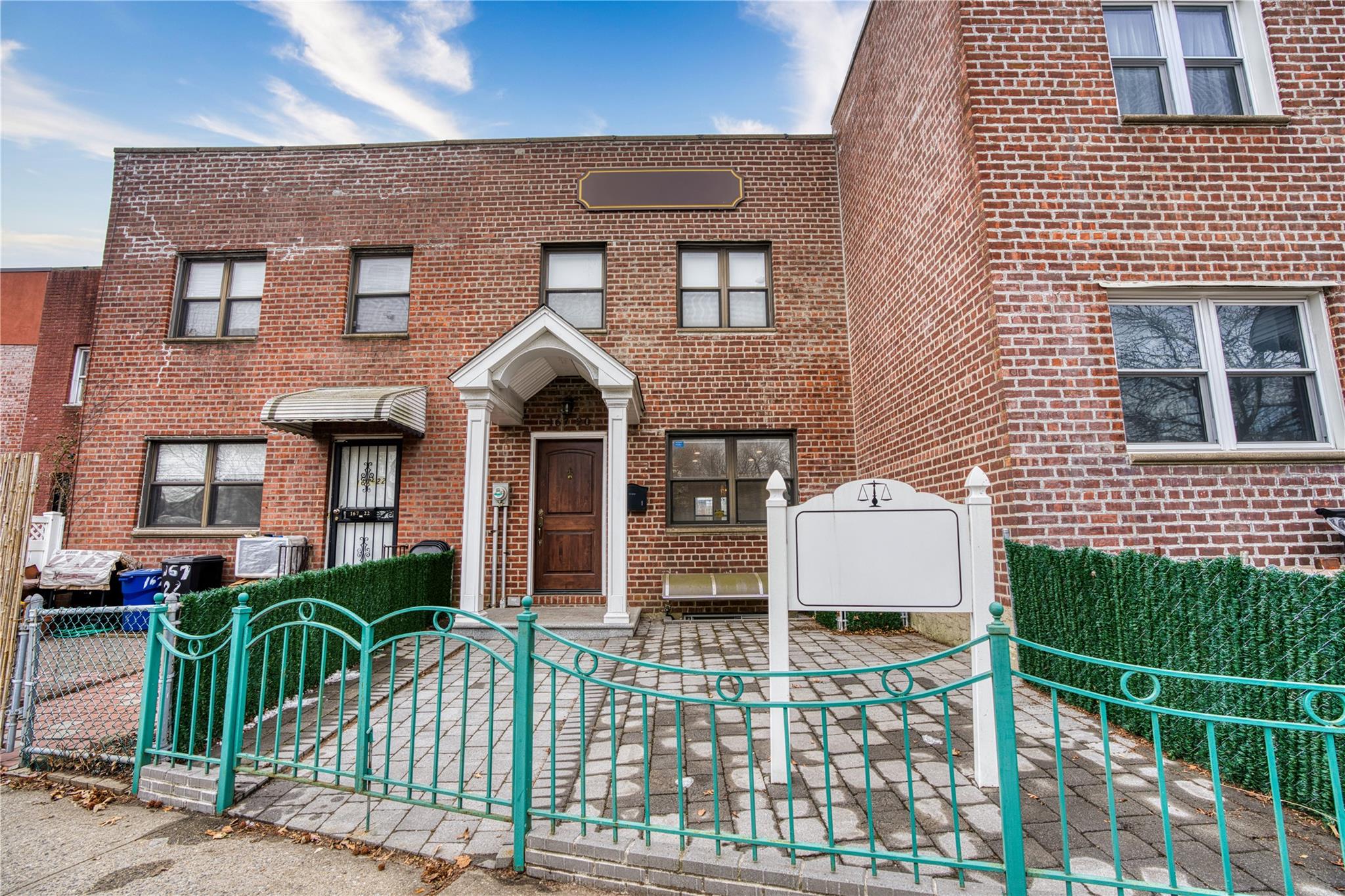 Property for Sale at Northern Blvd Boulevard, Flushing, Queens, NY - Bedrooms: 3 
Bathrooms: 2.5 
Rooms: 6  - $1,049,000