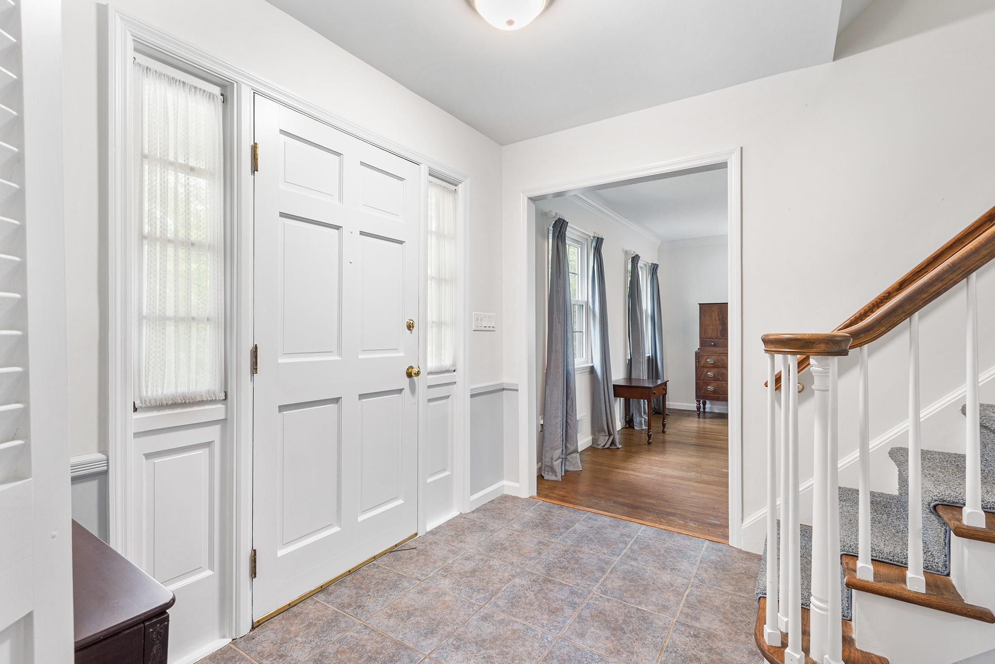 10 Catherine Place, Katonah, New York image 3