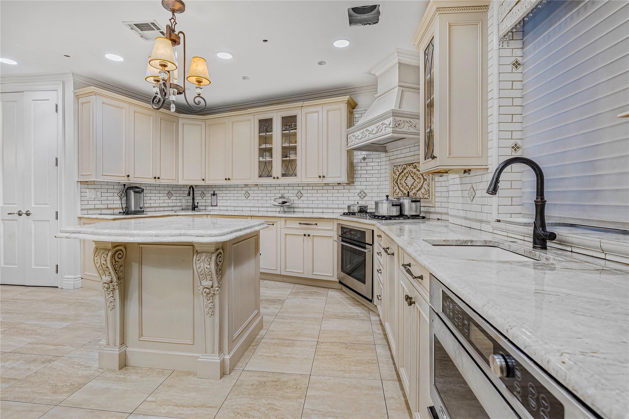 341 Wallabout St #Penthouse