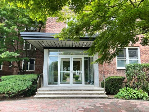 Homes For Sale - 530 Dubois Avenue #6A<br/> Valley Stream, NY 11581