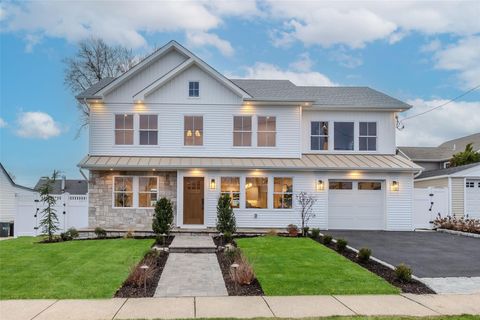 963 Mirabelle Avenue Westbury NY 11590