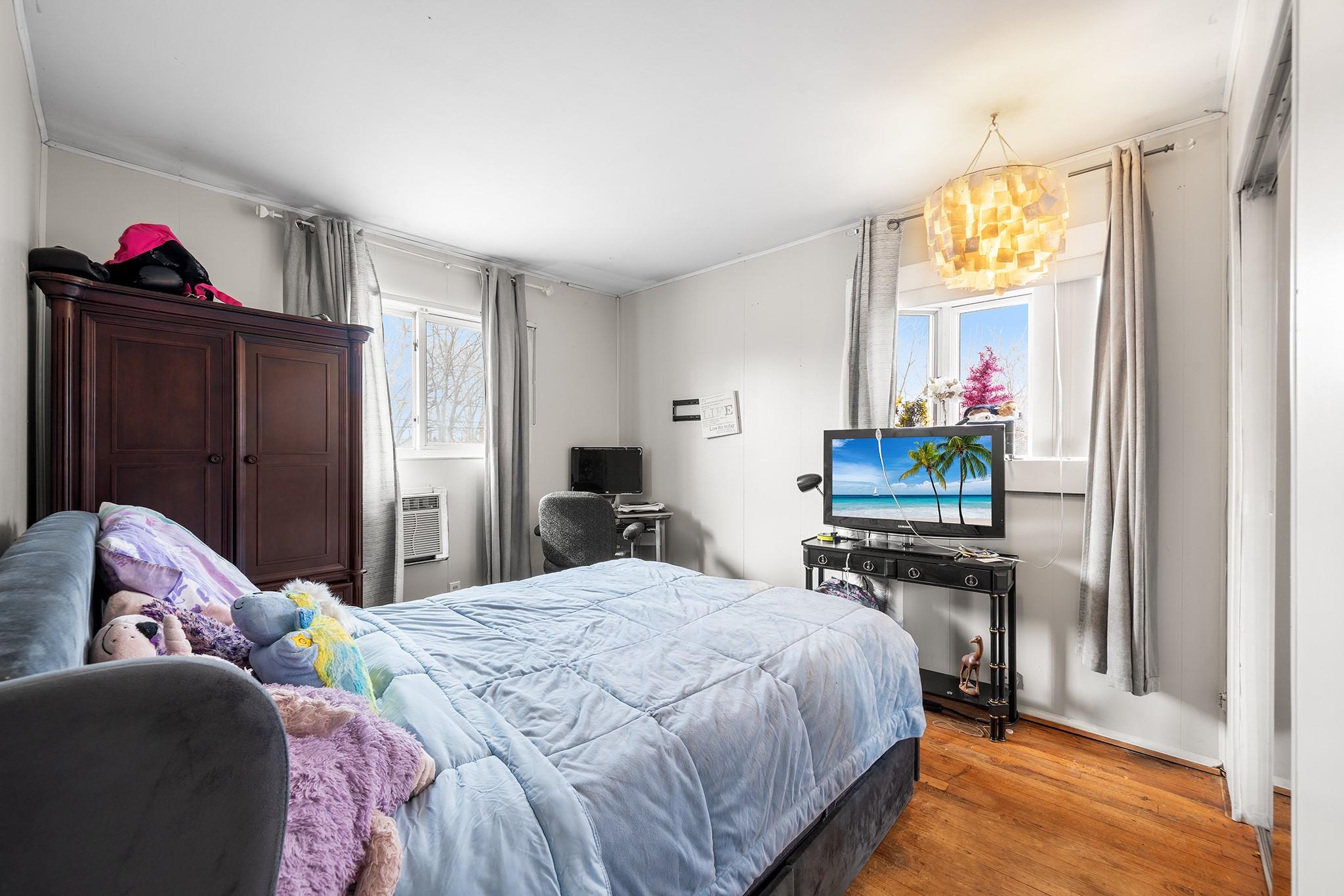 747 Broadway, Brentwood, New York image 14