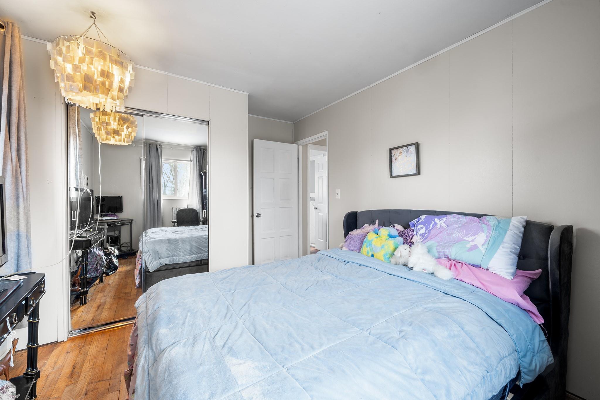 747 Broadway, Brentwood, New York image 15