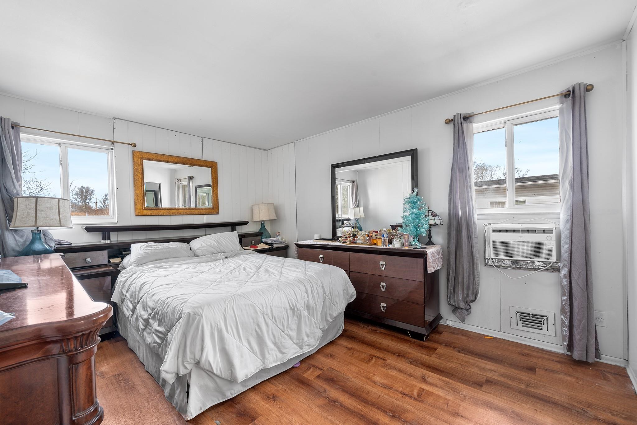 747 Broadway, Brentwood, New York image 17