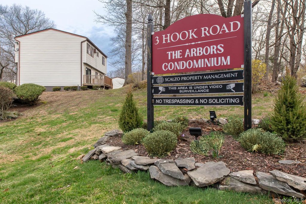 Photo of 3 Hook Road #15D, Poughkeepsie, NY 12601 (MLS # 981668)