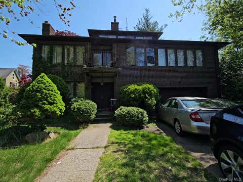 Homes For Sale - 249-14 38th Avenue<br/> Queens County, Little Neck, NY 11363