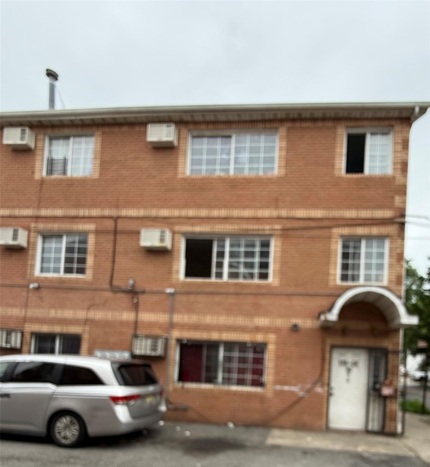 Rental Property at 93rd Ave Ave, Jamaica, Queens, NY - Bedrooms: 4 
Bathrooms: 2 
Rooms: 8  - $4,070 MO.