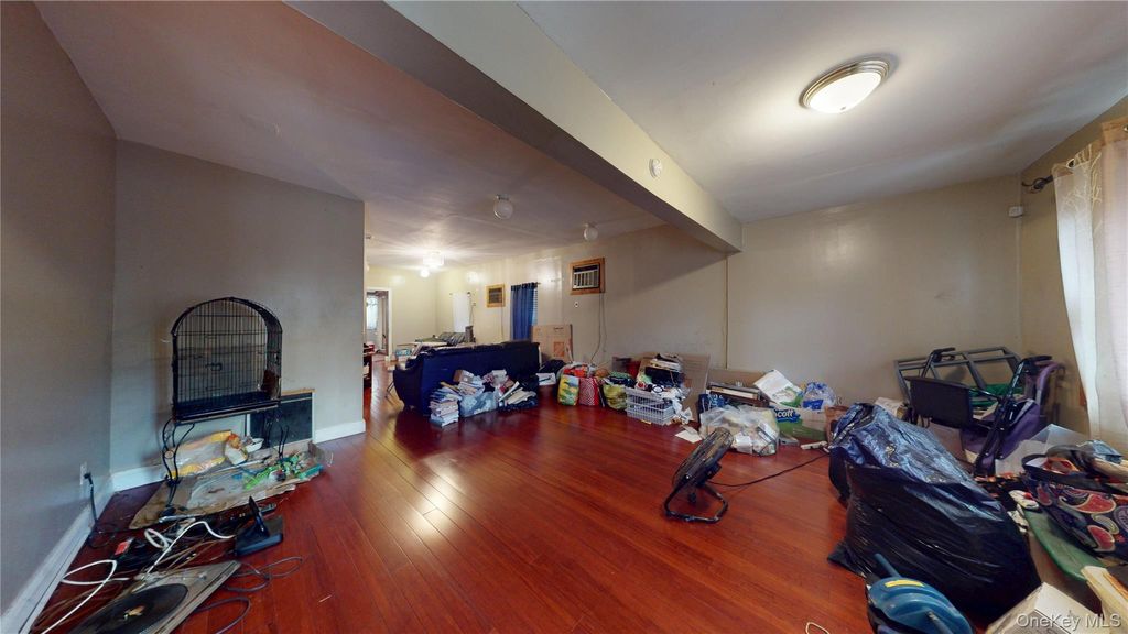 Photo of 1711 Rockaway Parkway, Brooklyn, NY 11236 (MLS # 1031892)