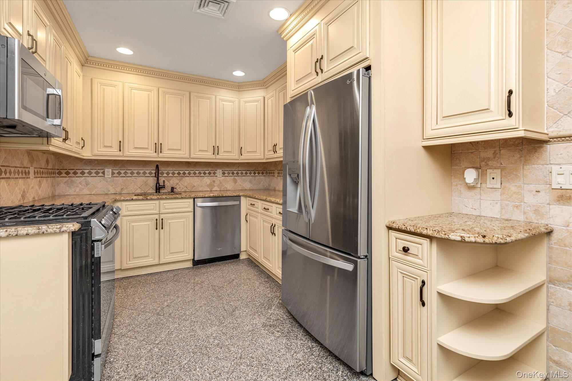 203 Pershing Parkway