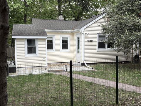 Homes For Sale - 529 Montauk Highway<br/> Westhampton Beach, NY 11978