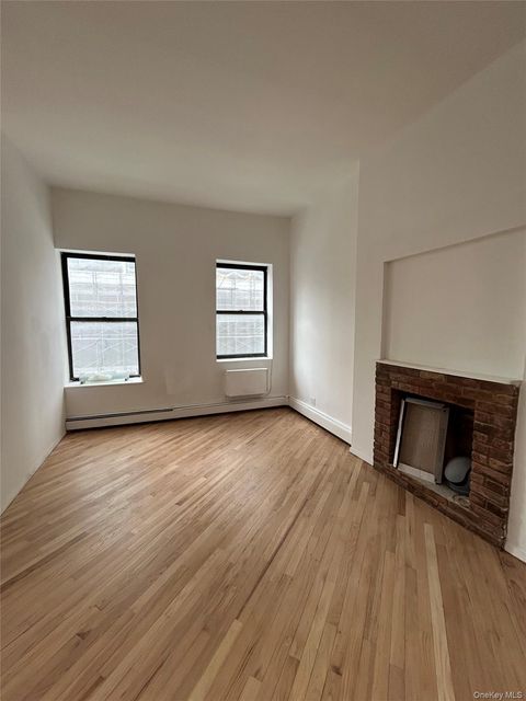 Photo of 572 Ninth Avenue #3, New York (Manhattan), NY 10036 (MLS # 967874)