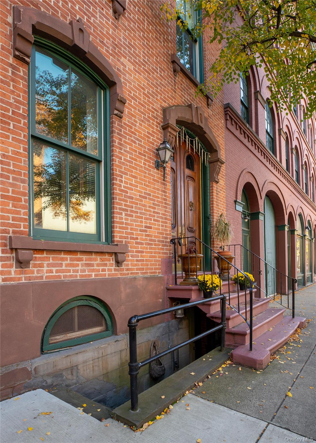 1914 Fifth Avenue