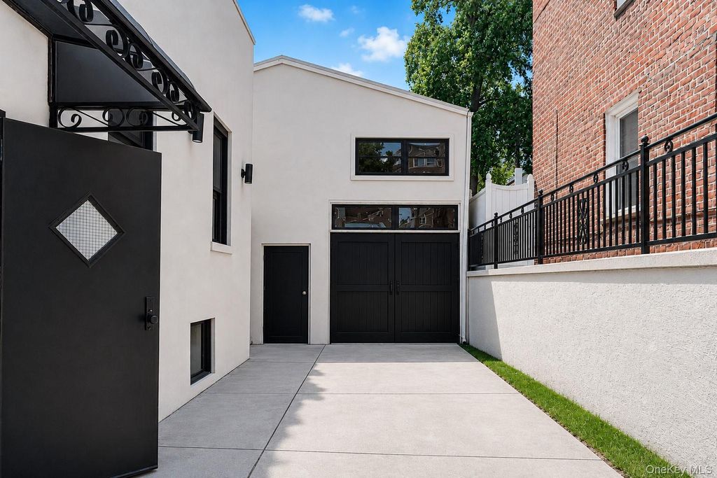 Photo of 994 E 54th Street, Brooklyn, NY 11234 (MLS # 1011105)