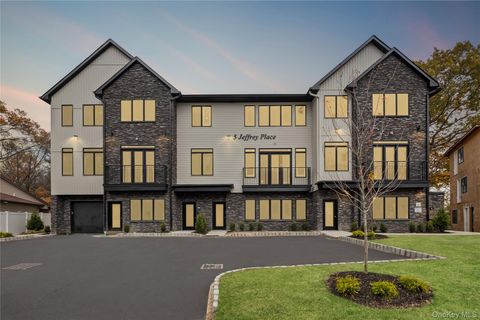 5 Jeffrey Place 102 Monsey NY 10952